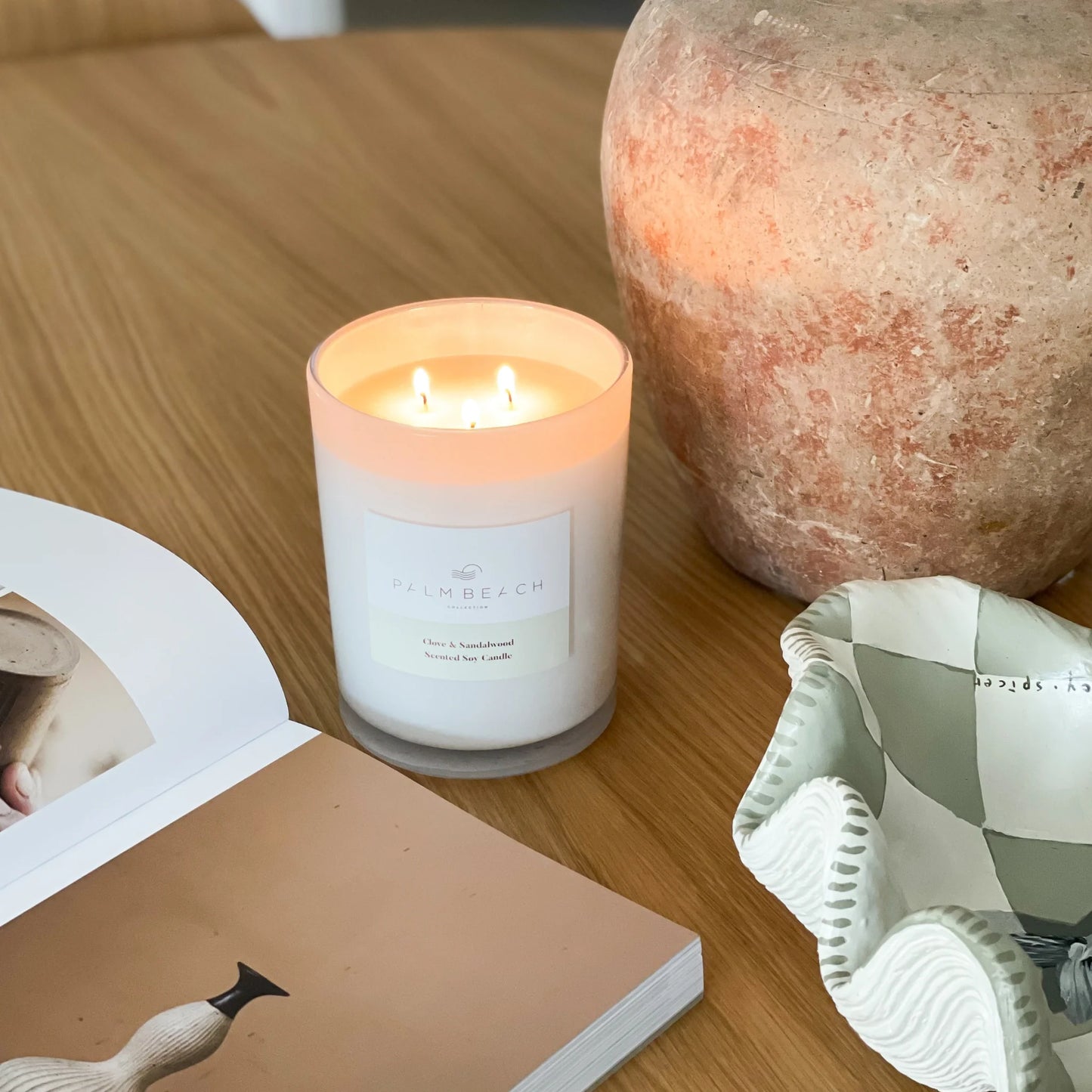 Clove & Sandalwood Scented Candle 850g | Palm Beach