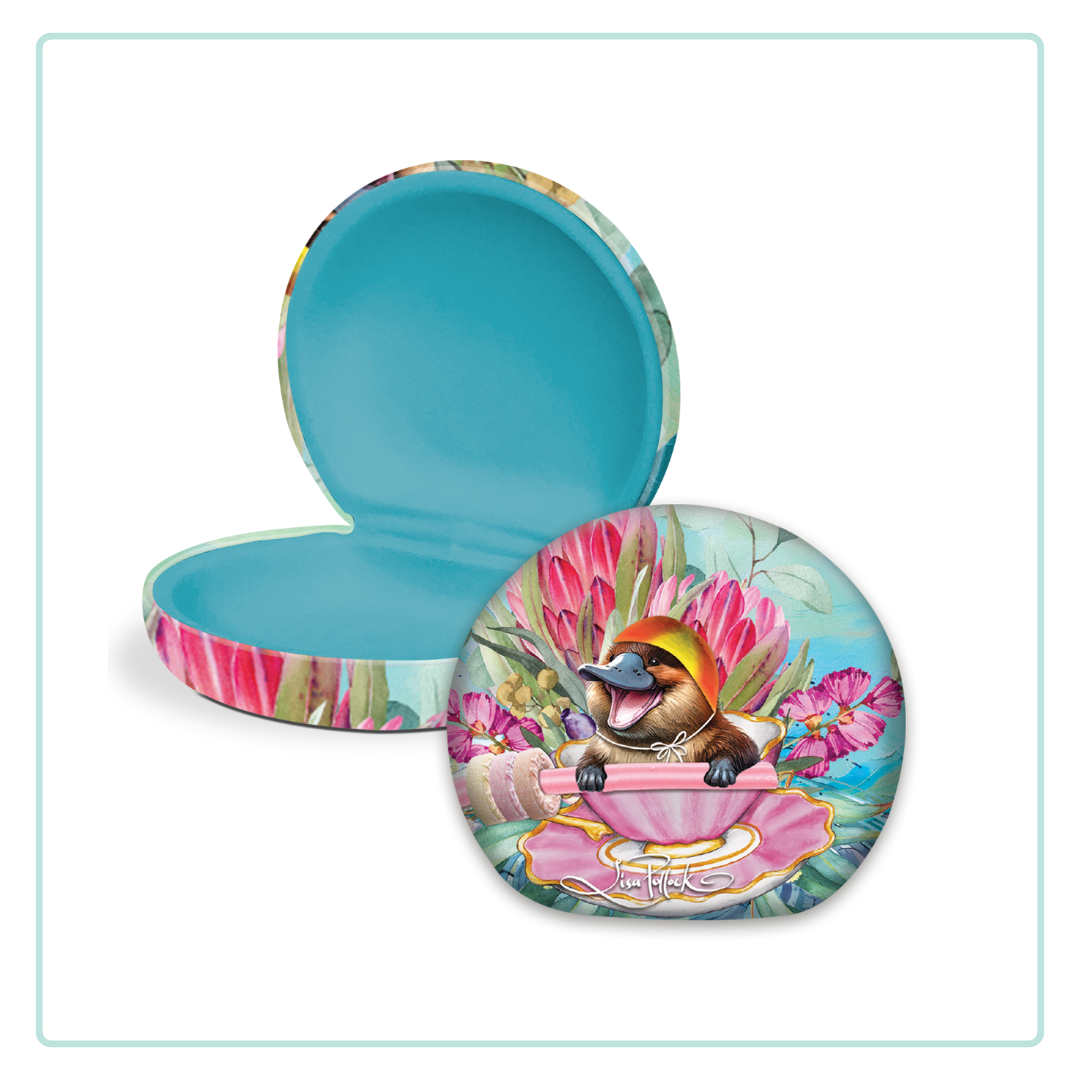 Small Travel Cases | Lisa Pollock