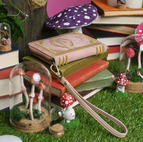 Bookshelf Boulevard Coin Purse | Vendula London