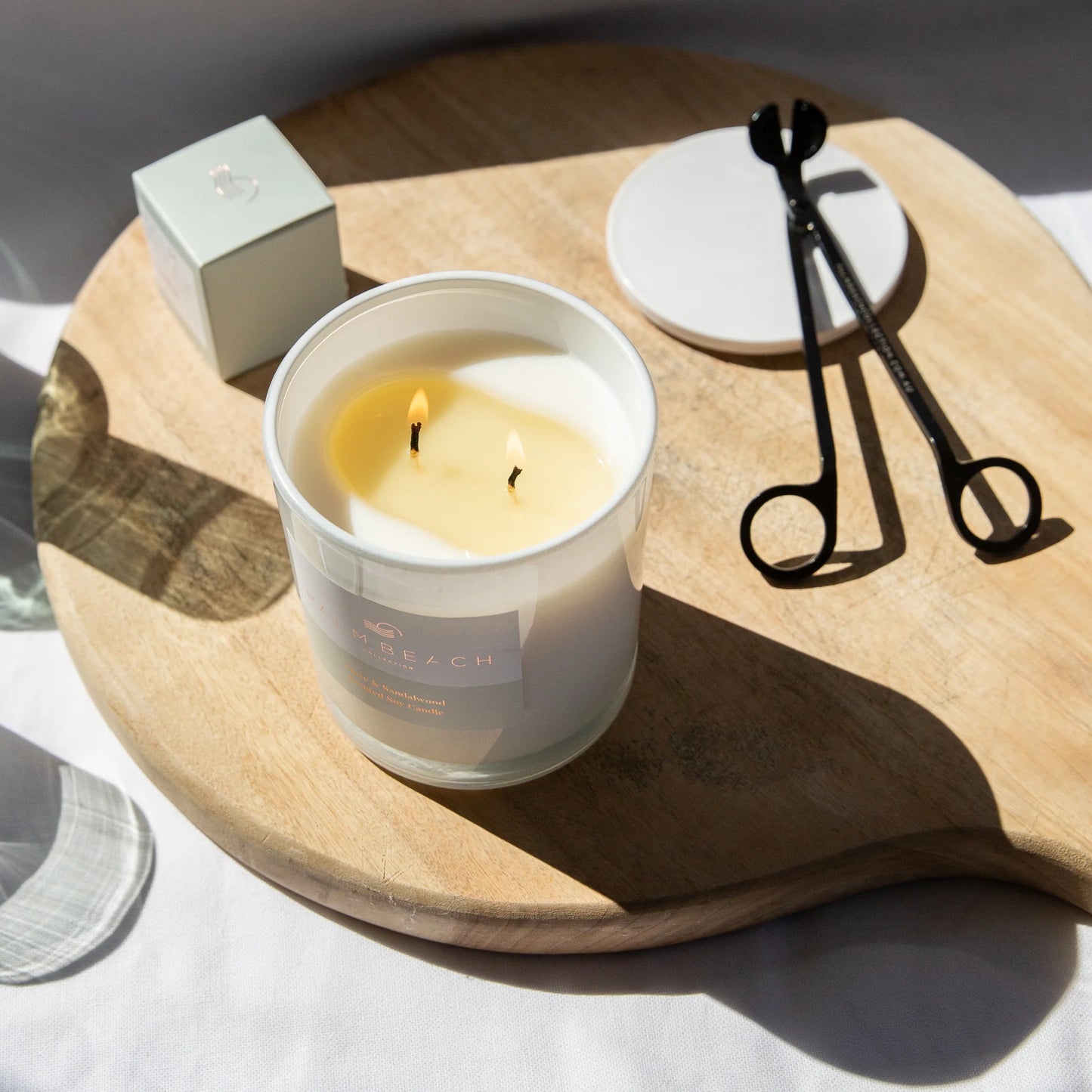 Clove & Sandalwood Scented Candle 420g | Palm Beach