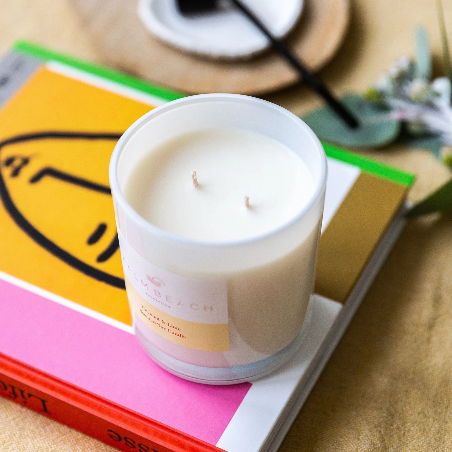 Coconut & Lime Scented Candle 420g | Palm Beach
