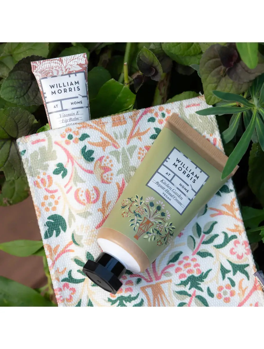 Kitchen Garden Back Pocket Duo Gift Set | William Morris at Home