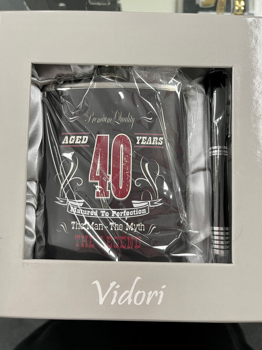 40 Hipflask & Pen